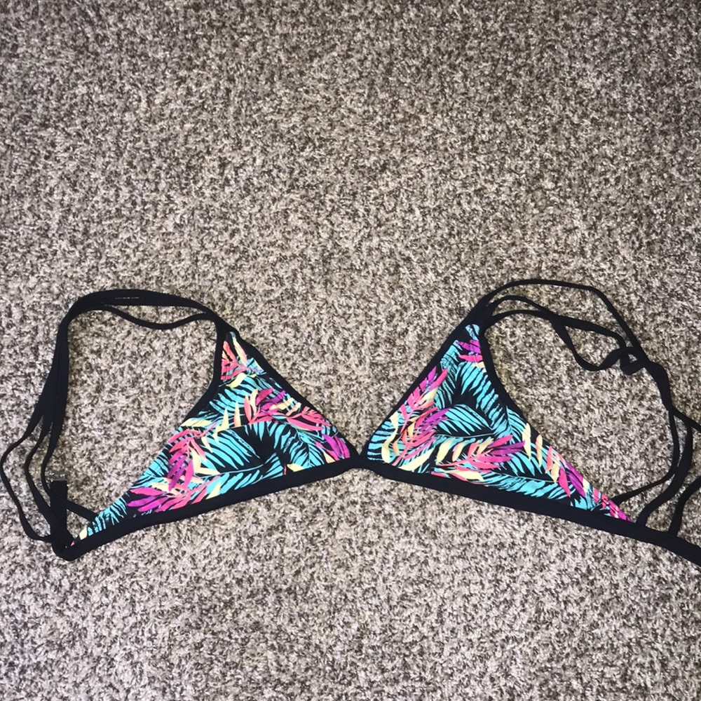Bikini top